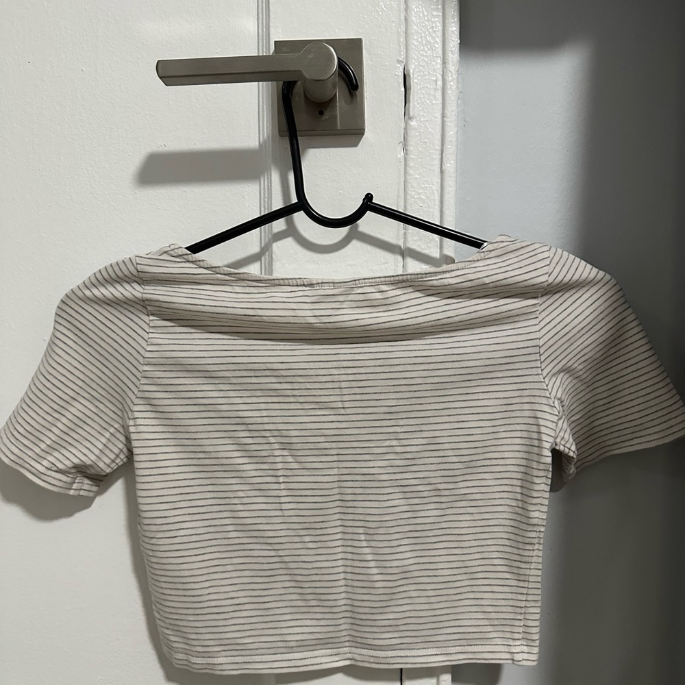 Striped crop top - Picture 5 of 5